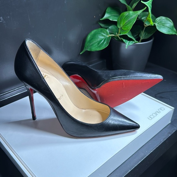 Christian Louboutin Shoes - Christian Louboutin Black leather heel - sz 37 - // 7